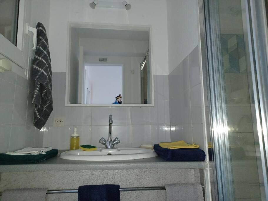 Plain-Pied, Terrasse, Piscine, Pleine Vue Mer, Plage A 6' A Pied, Parking, Wifi Fleury  Dış mekan fotoğraf